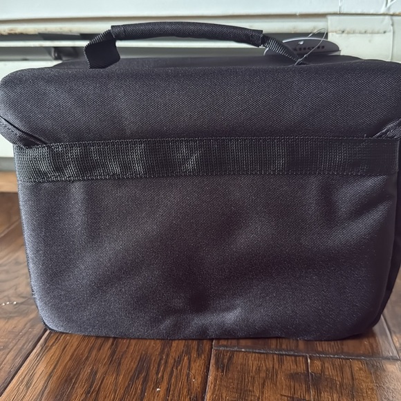 Canon EOS 200ES Camera Shoulder Bag - Picture 7 of 7